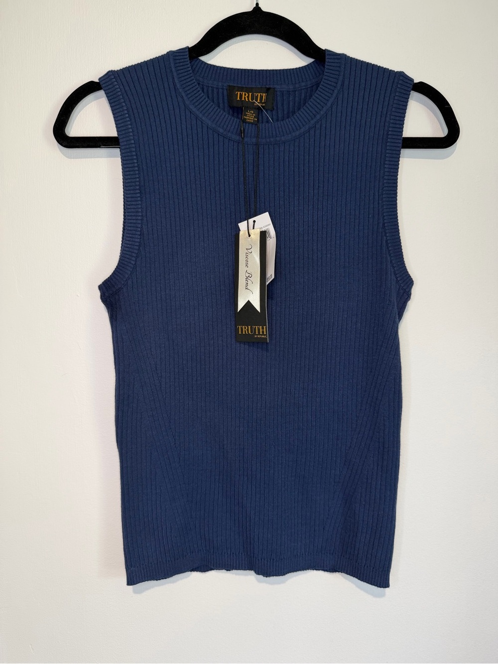 NWT TRUTH BY REPUBLIC Ribbed Knit Sweater Tank Top Blue Crew Neck Minimalist L
